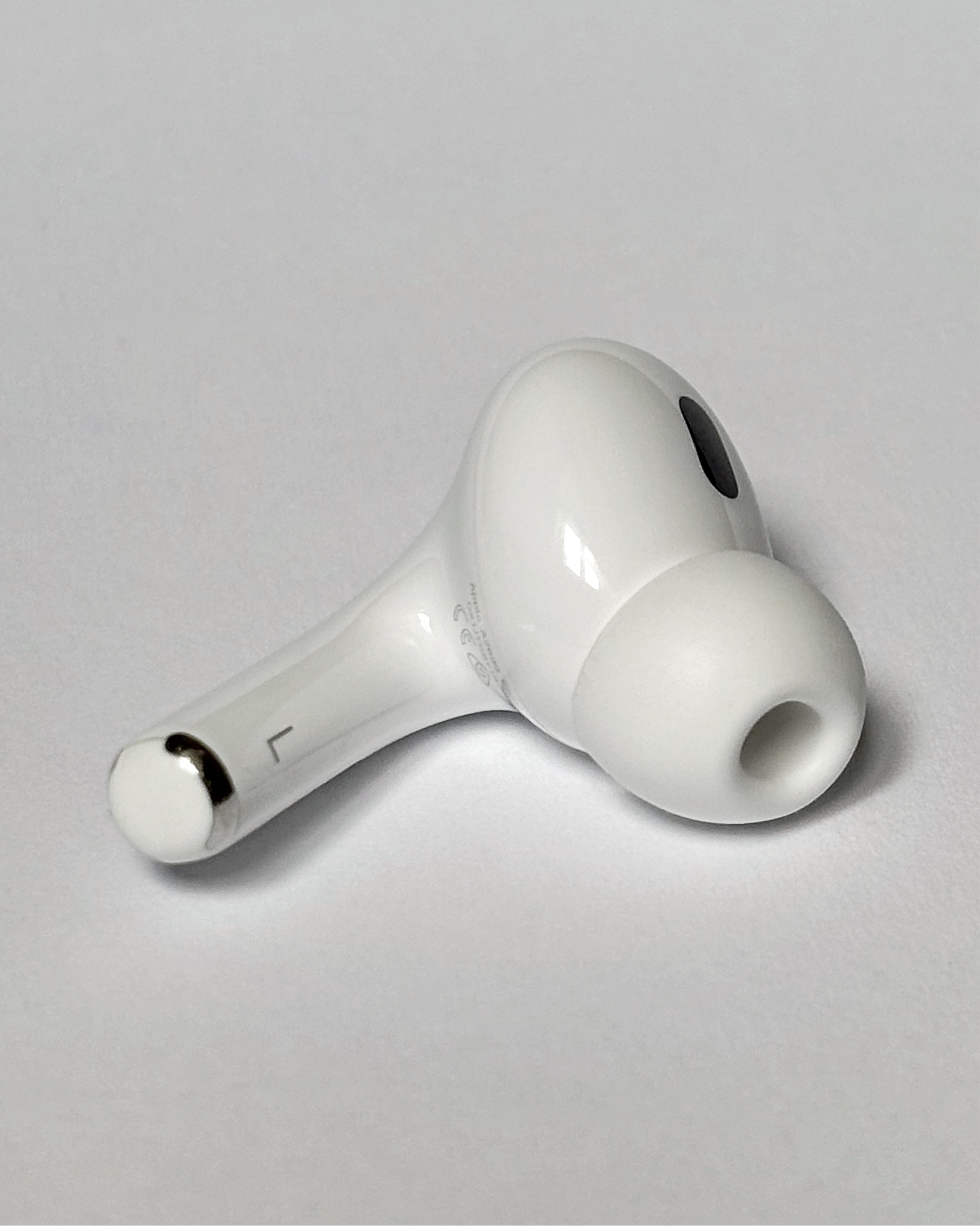 Apple AirPods Pro 2. Generation links Lightning A2698/A2699 Apple AirPods Pro 2. Generation links Lightning A2698/A2699