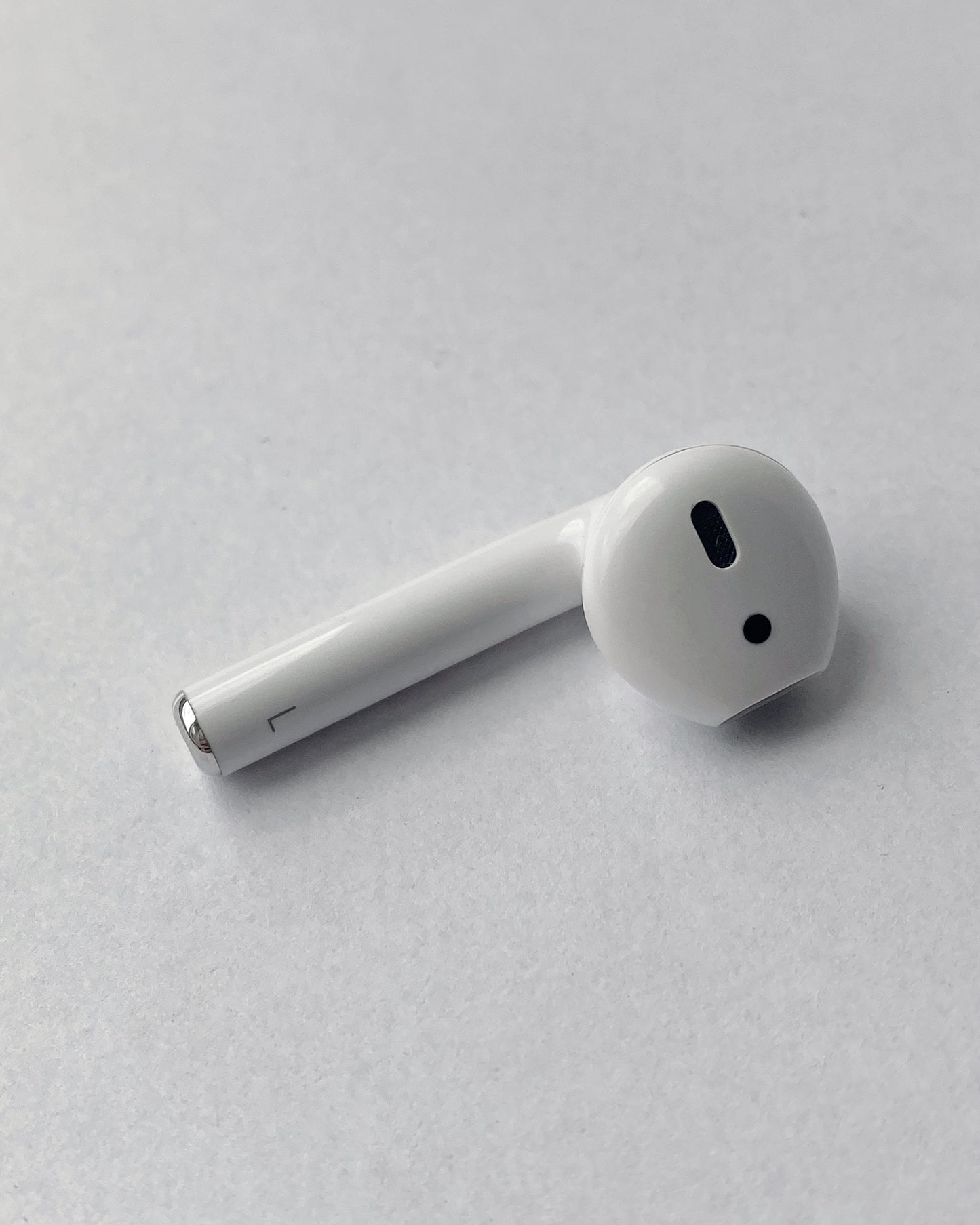 Apple AirPods 2. Generation links (A2031) refurbished