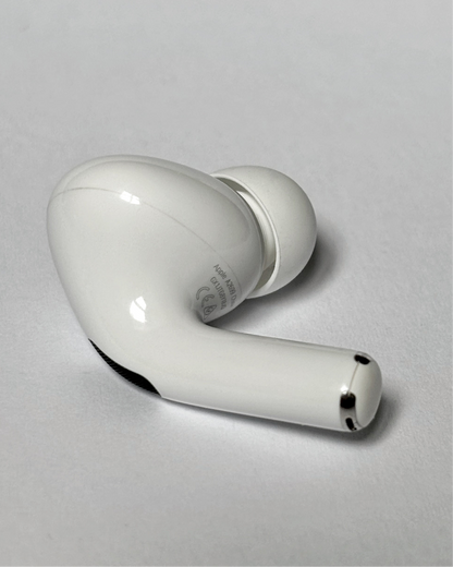 Apple AirPods Pro 2. Generation links Lightning A2698/A2699