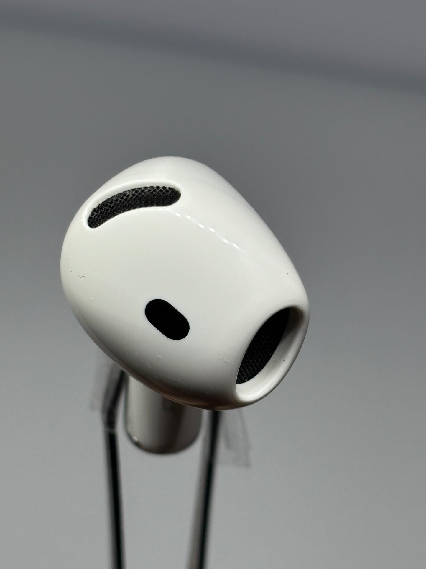 Apple AirPods 4. Generation links mit ANC A3055/A3056/A3059