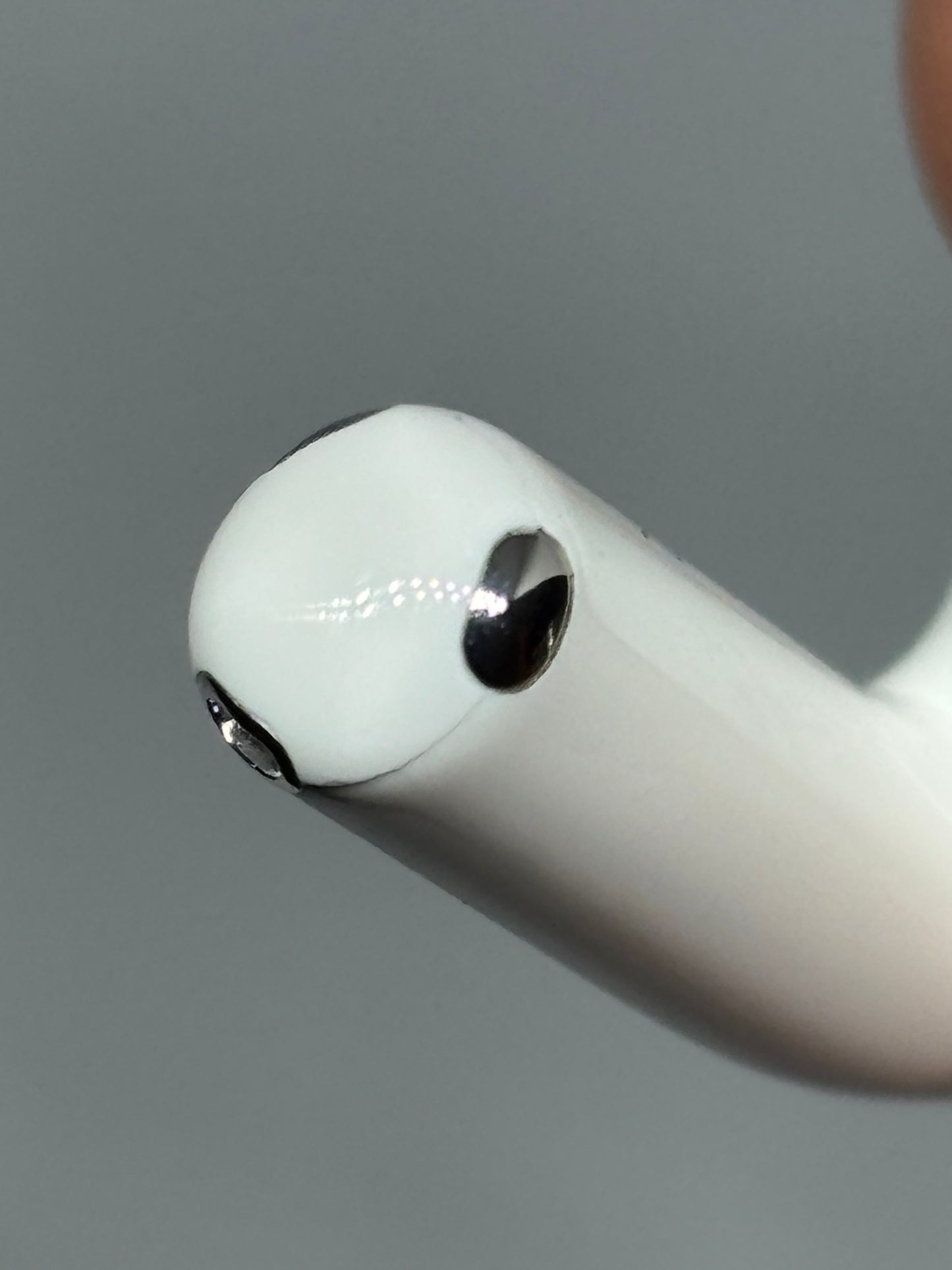Apple AirPods 4. Generation links mit ANC A3055/A3056/A3059
