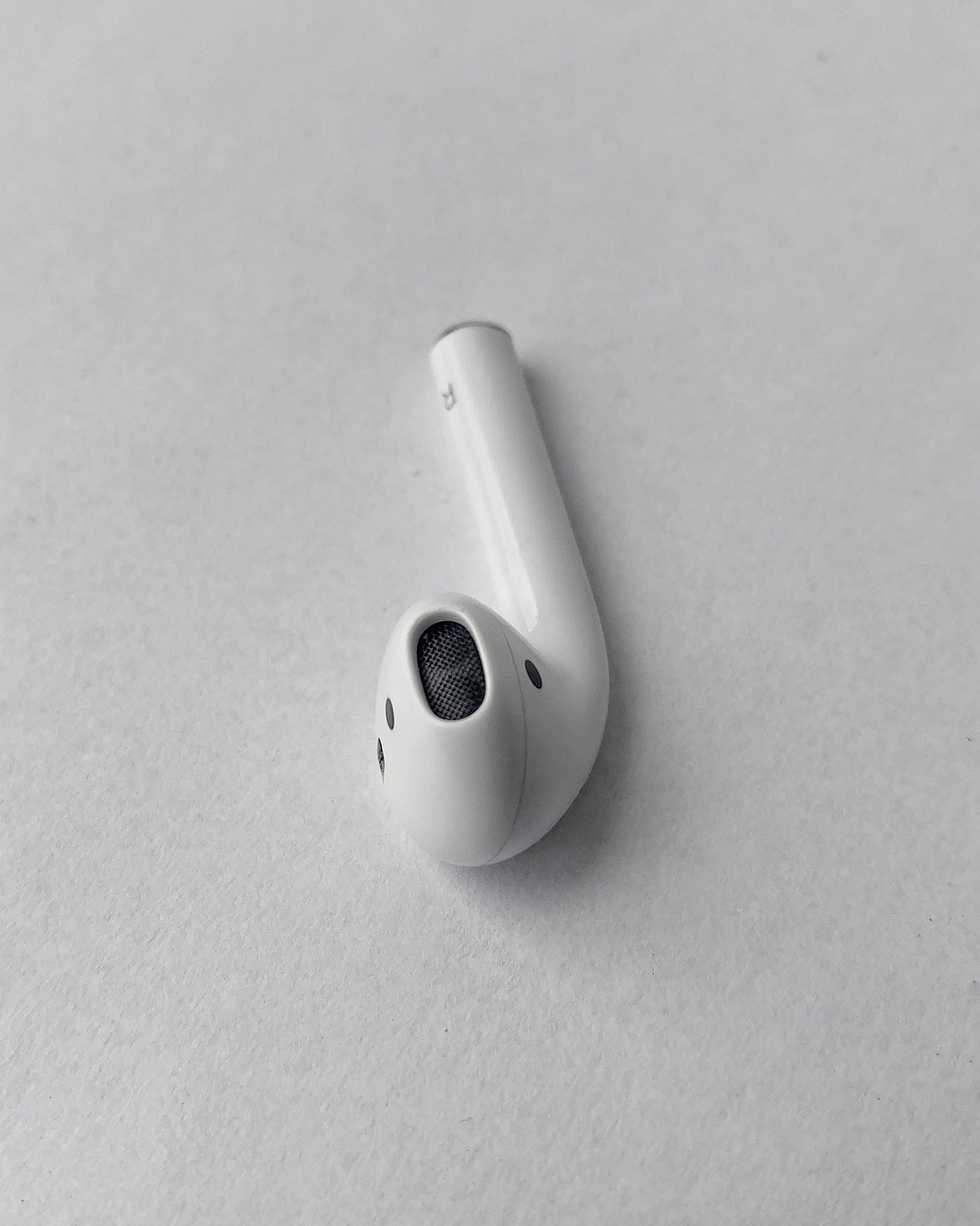 Apple AirPods 1. Generation rechts (A1523) refurbished