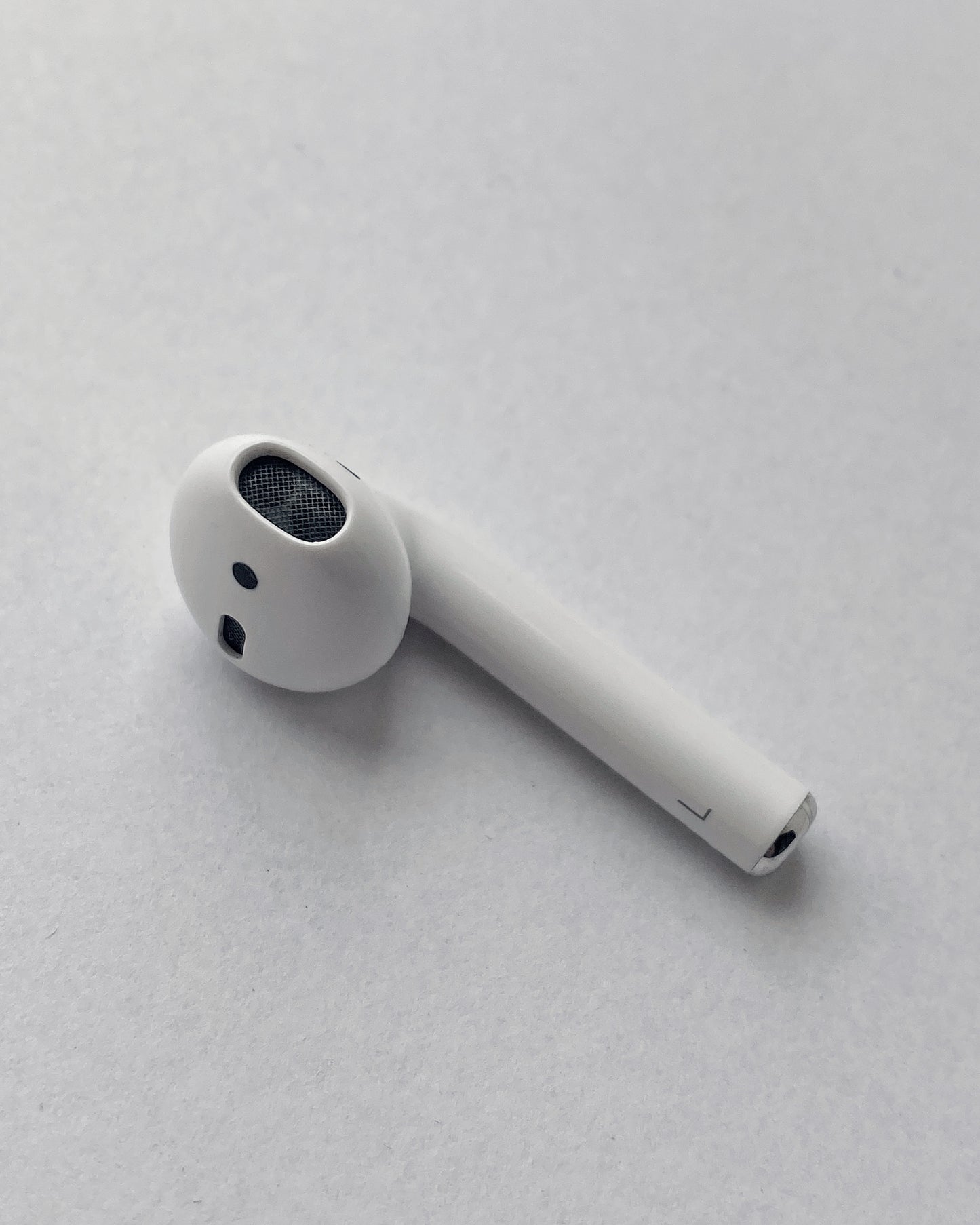 Apple AirPods 2. Generation links (A2031) refurbished