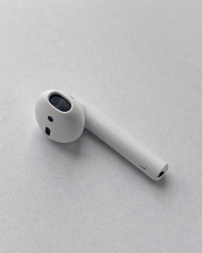 Apple AirPods 1. Generation links (A1722) refurbished